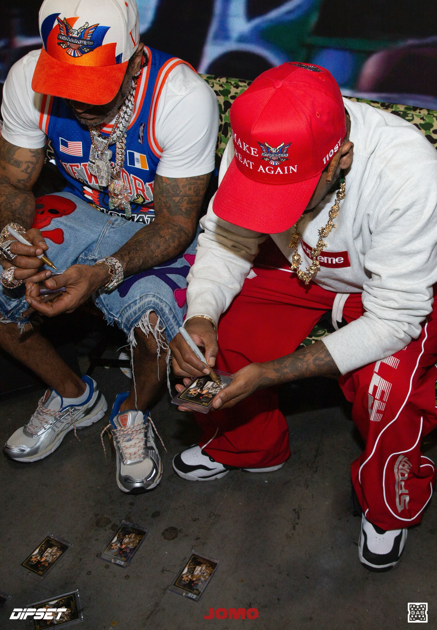 JOMO GLOBAL HIGH VISIBILITY JACKET + LIMITED GAS TRADING CARD SET / BLACK