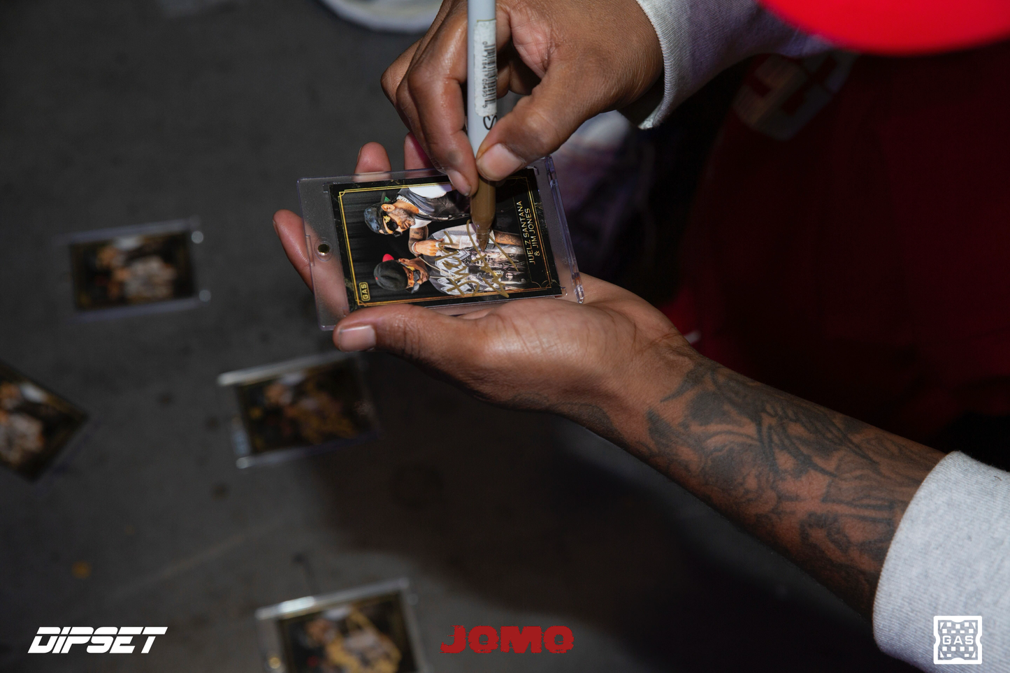 JOMO GLOBAL HIGH VISIBILITY JACKET + LIMITED GAS TRADING CARD SET / BLACK